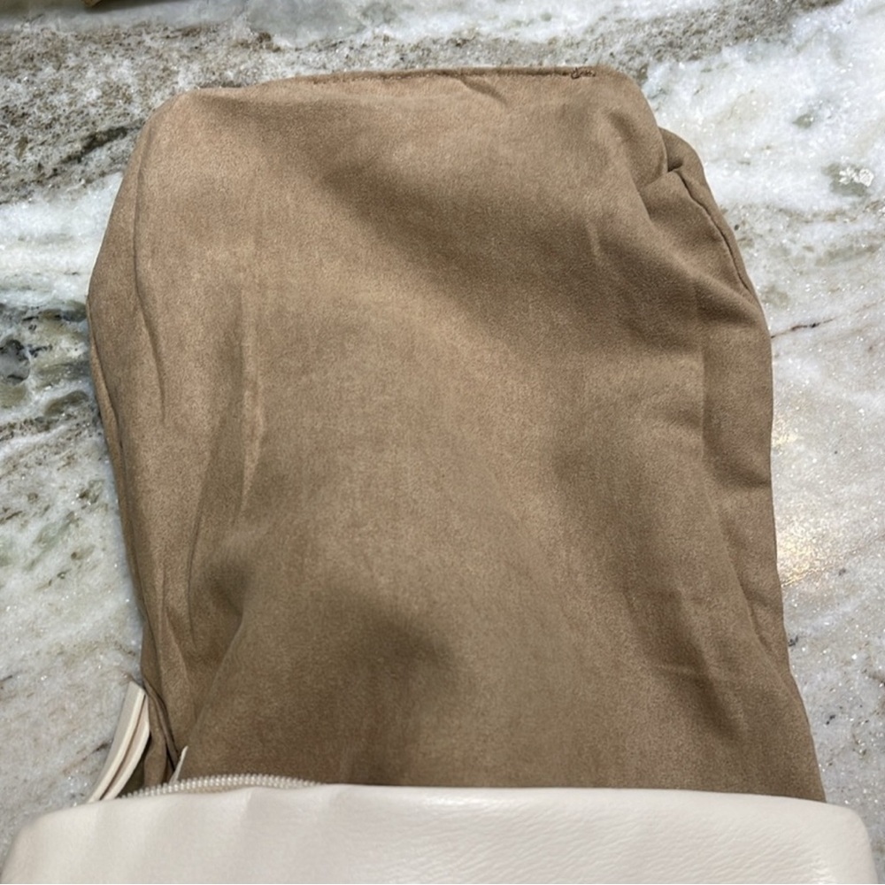 Elizabeth and James Sloane Vegan Crossbody Purse - Picture 9 of 14